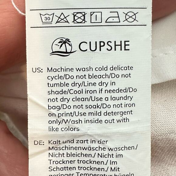 Cupshe White Eyelet Sleeveless Top Size Medium - Picture 9 of 9